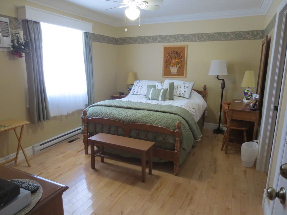 Au Nidaigle Bed & Breakfast Saint-Basile Ngoại thất bức ảnh